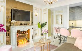 Luxury 2 bedroom Apartment - Eiffel Tower